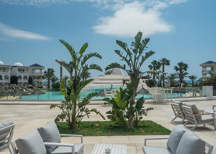 Hotel Royal Tulip Taj Sultan